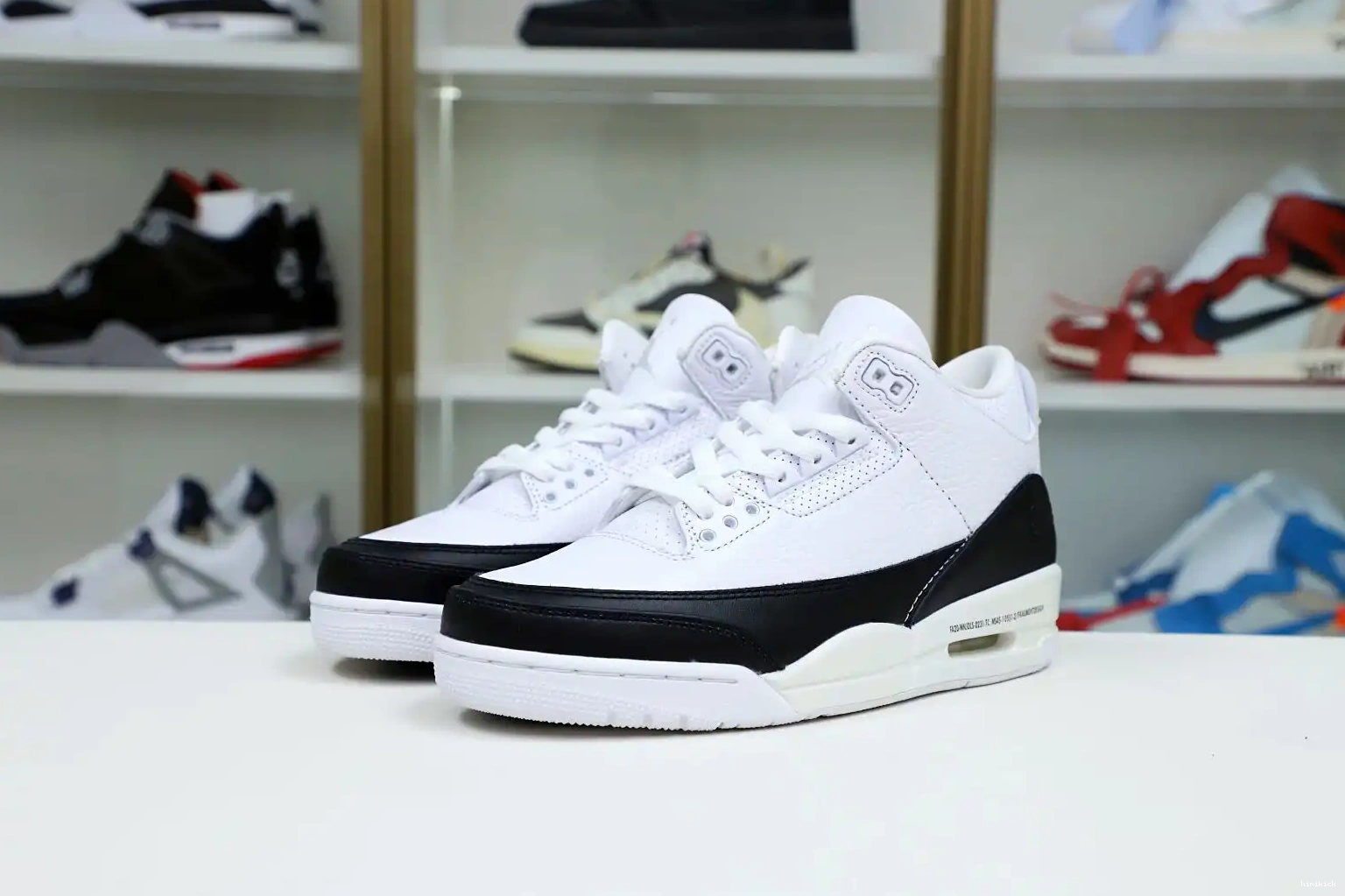 SP 'WHITE' JORDAN 3 Kimikick AIR RETRO DESIGN FRAGMENT X 0414